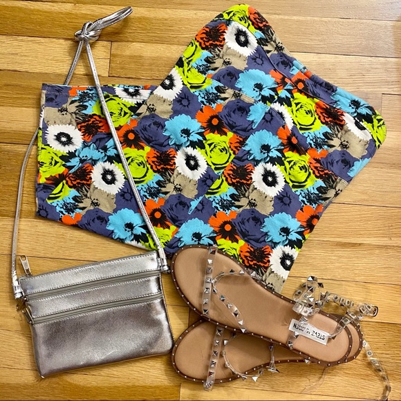 Volcom neon floral dress - Picture 2 of 4